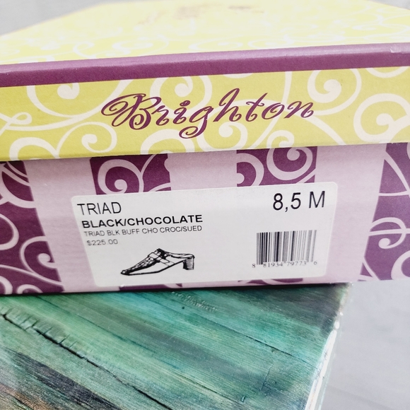 Brighton Triad Mules - Picture 8 of 9